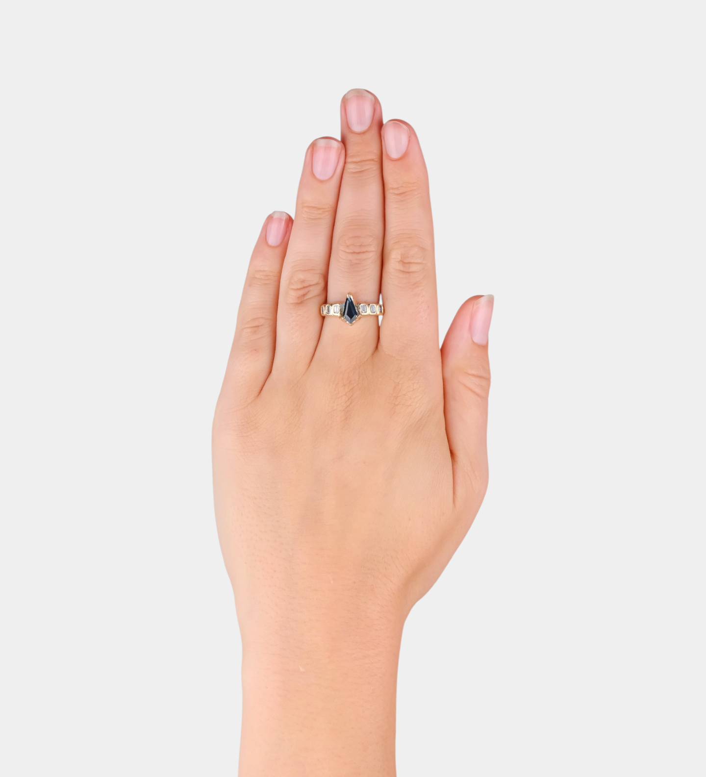 Laika Ring