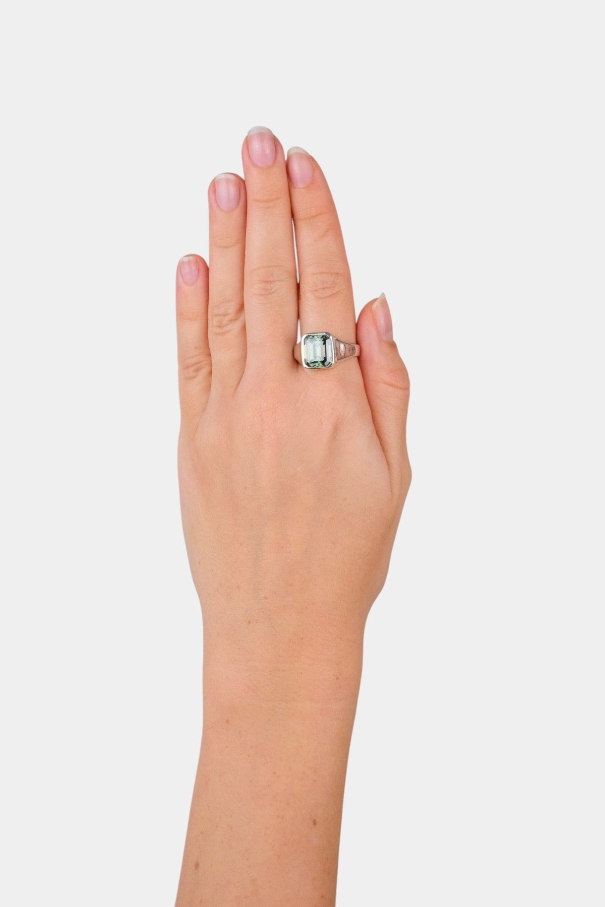 Stock Signet Ring
