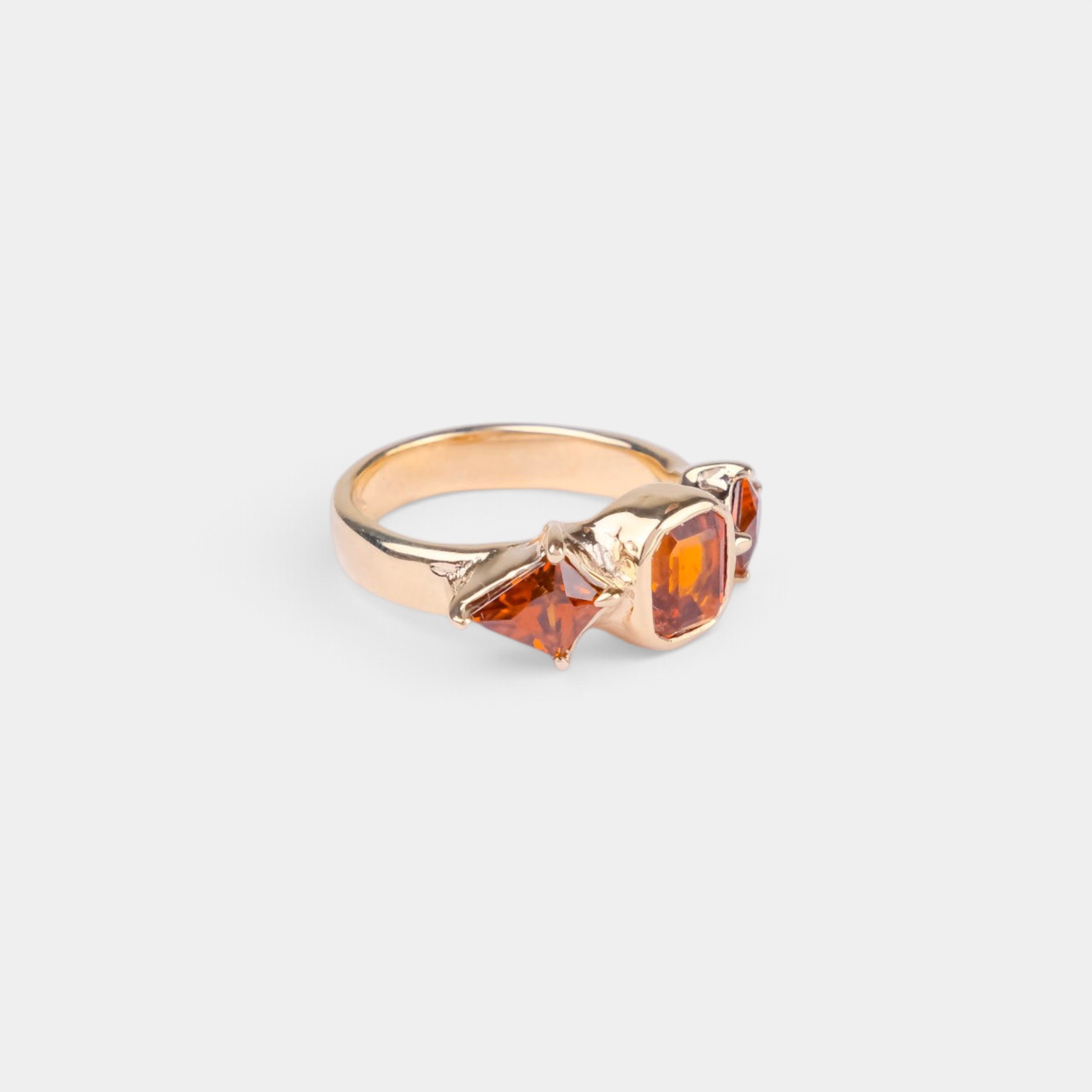 Flying Daggers Ring