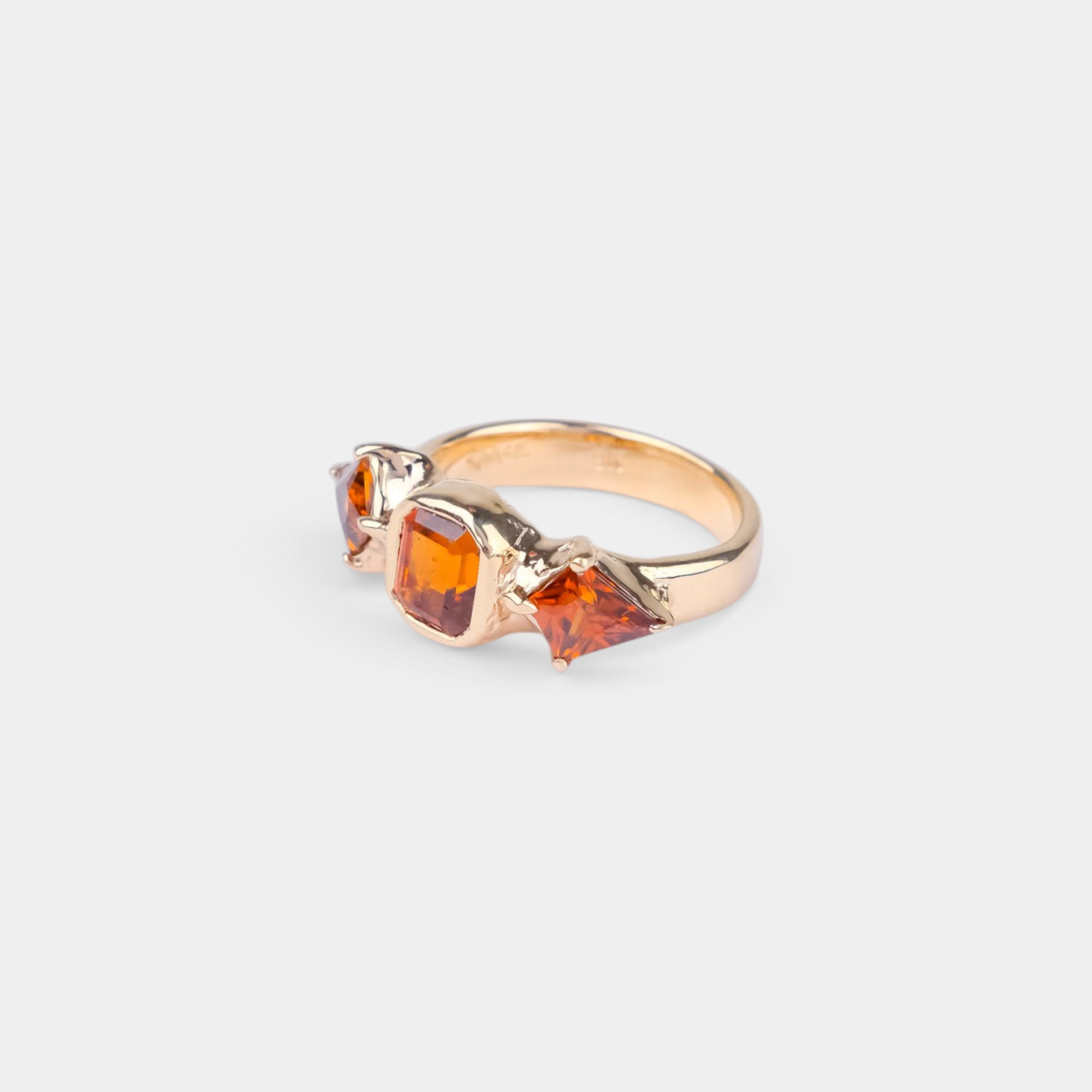 Flying Daggers Ring