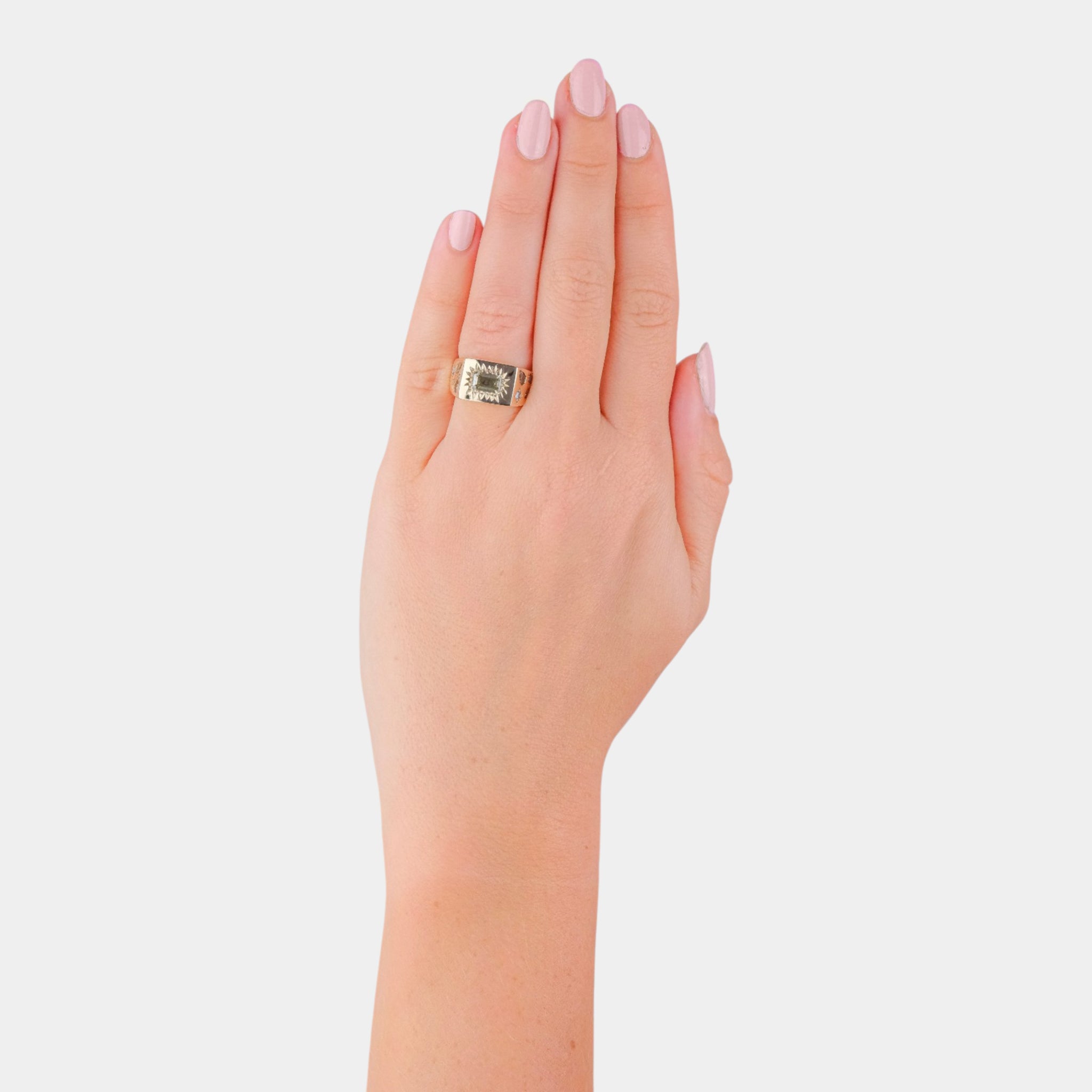 Folie A Deux Ring