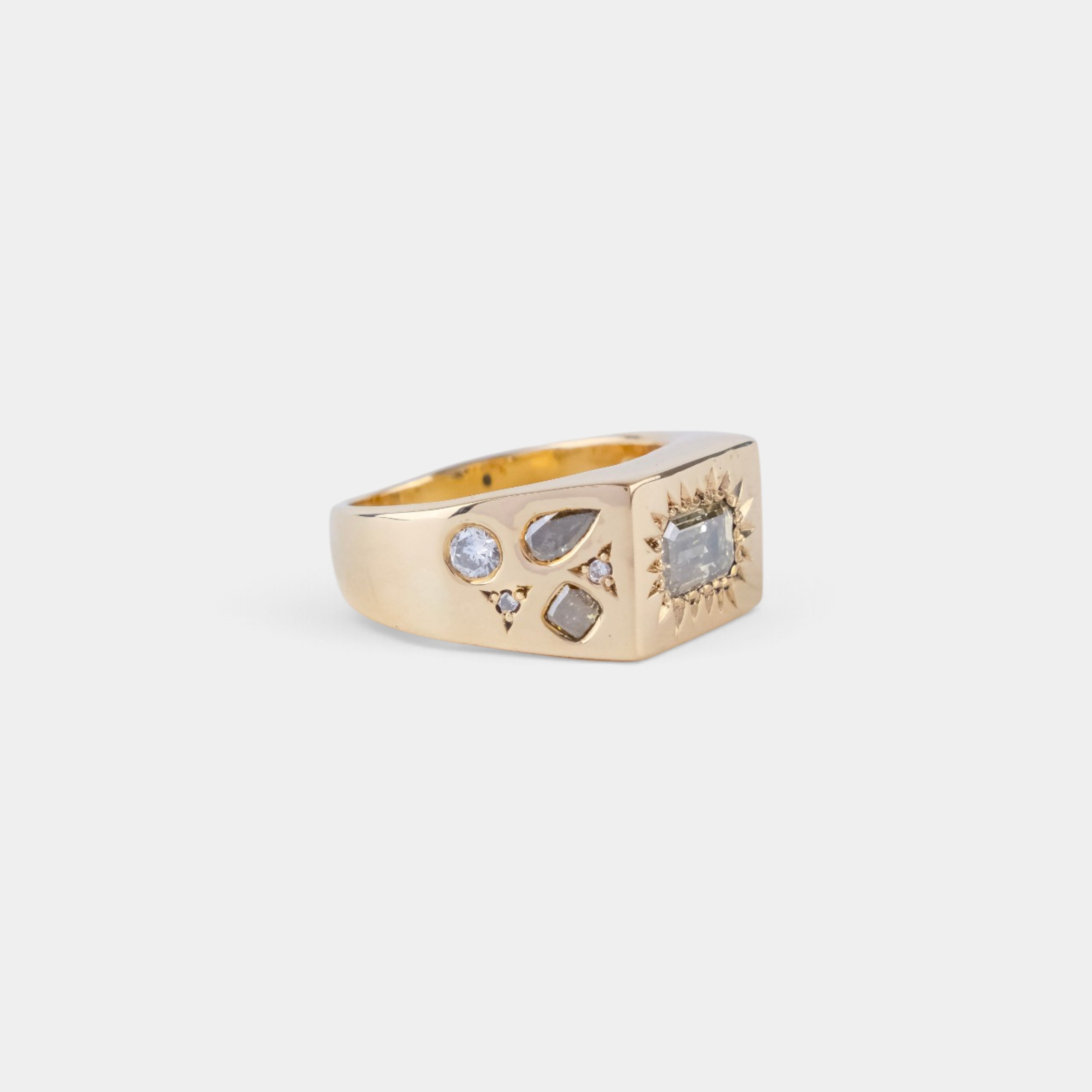 Folie A Deux Ring